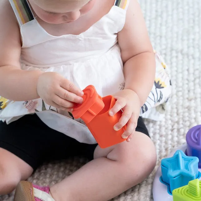 Fat Brain Toys - Plugsy Shape Sorting Toy